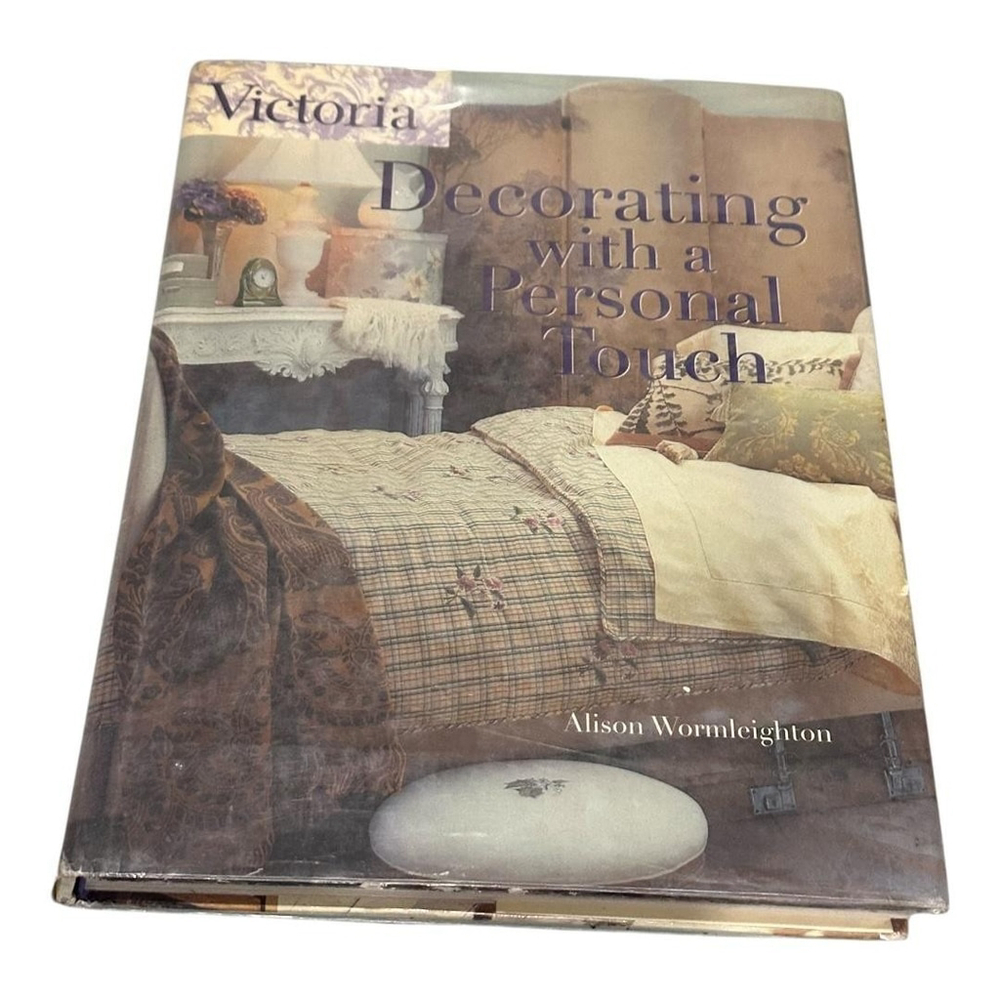 Vintage Victoria Decorating with a Personal Touch Hardcover Alison Wormleighton